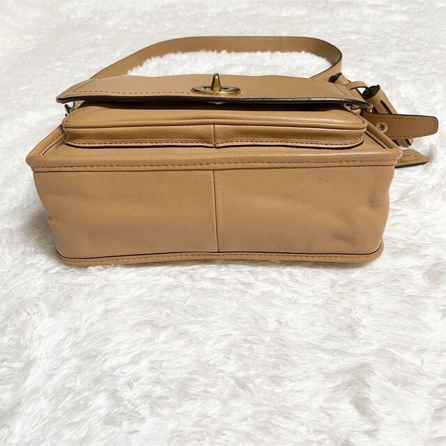 COACH(コーチ)のCOACH ショルダーバッグ フリンジチャーム  ターンロック　21194 レディースのバッグ(ショルダーバッグ)の商品写真