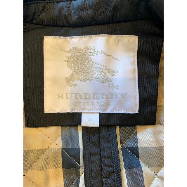 BURBERRY(バーバリー)のバーバリー　4T キッズ/ベビー/マタニティのキッズ服男の子用(90cm~)(ジャケット/上着)の商品写真