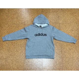 アディダス(adidas)のadidas フーディーパーカー(Tシャツ/カットソー)