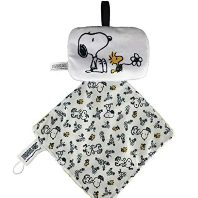 SNOOPY(スヌーピー)のスヌーピー おしゃぶりクリップ 新品 カシャカシャマスコット マルチ ベビー キッズ/ベビー/マタニティの外出/移動用品(ベビーホルダー)の商品写真