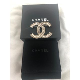 シャネル(CHANEL)のCHANEL 美品　シャネル　クリスタルブローチ　ココマーク(ブローチ/コサージュ)