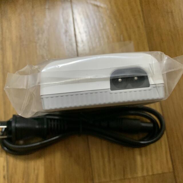 SANYO(サンヨー)の【SANYO】 単3 単4 急速充電器  サンヨー  新品　三洋　1個 スマホ/家電/カメラのスマートフォン/携帯電話(バッテリー/充電器)の商品写真