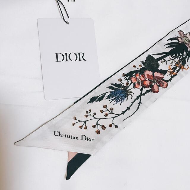 Dior(ディオール)の【新品未使用】ディオール　DIOR ミッツァ　スカーフ レディースのファッション小物(バンダナ/スカーフ)の商品写真