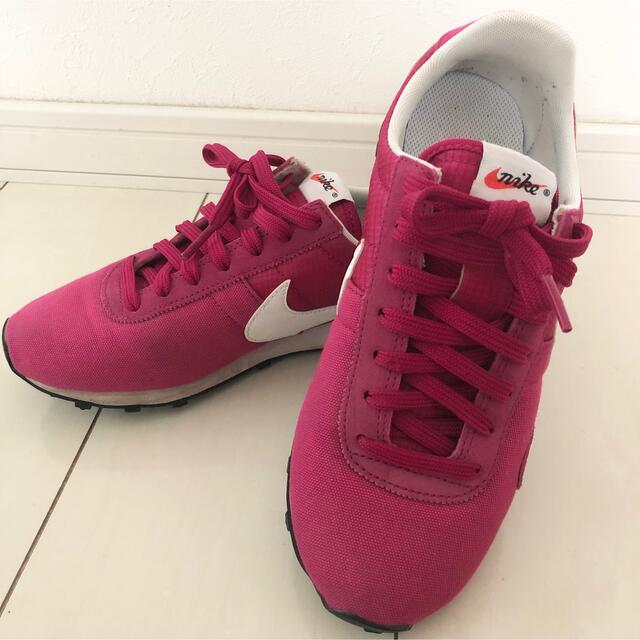 NIKE ナイキ　スニーカー