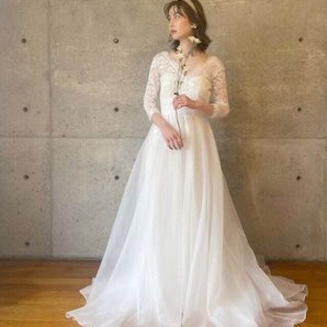 上品レース ウエディングドレス 流れる透け花レース ラッフルフリル ソフトチューの通販 by DD weddingdress's shop｜ラクマ