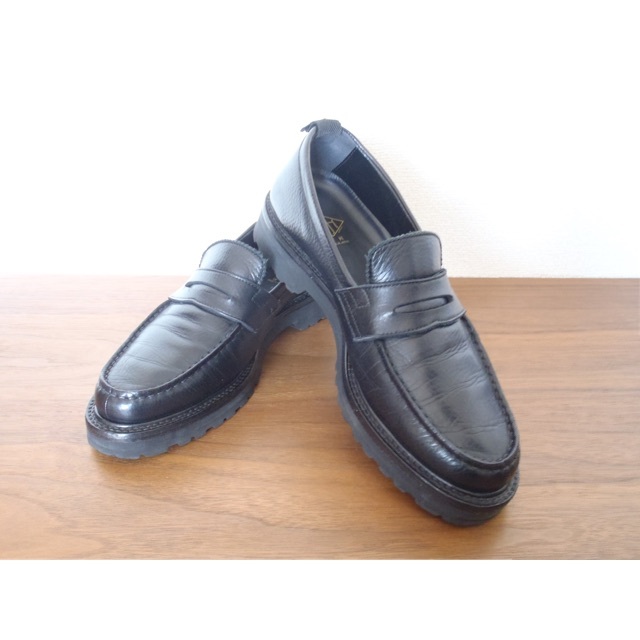 BEAMS F(ビームスエフ)のWH ダブルエイチ コインローファー 7 size（26cm）ブラック Used メンズの靴/シューズ(スリッポン/モカシン)の商品写真