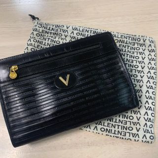 ヴァレンティノ(VALENTINO)のMARIO VALENTINO クラッチバッグ保存袋付き(クラッチバッグ)