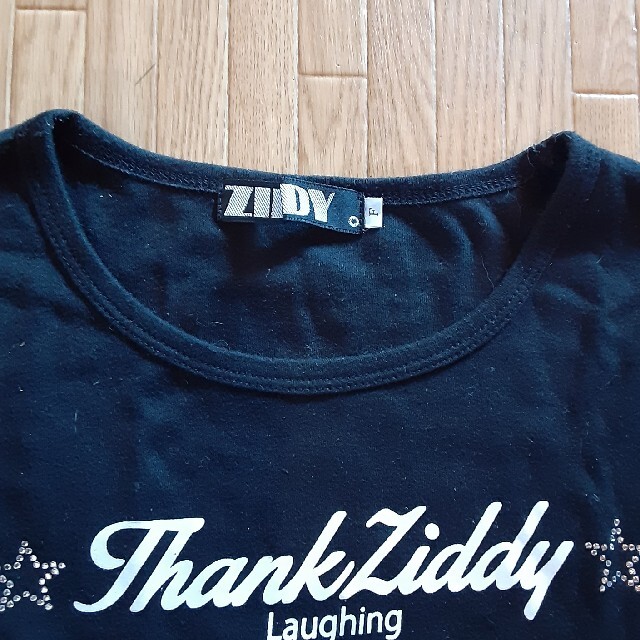 ZIDDY(ジディー)のZIDDY 黒Tシャツ　サイズ160 キッズ/ベビー/マタニティのキッズ服女の子用(90cm~)(Tシャツ/カットソー)の商品写真