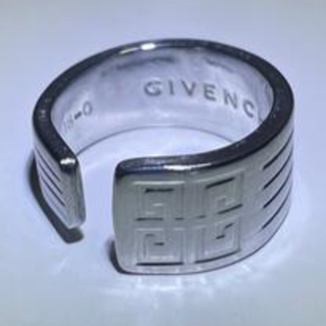 GIVENCHY(ジバンシィ)のGIVENCHY 指輪【サイズオーダー可能】 メンズのアクセサリー(リング(指輪))の商品写真