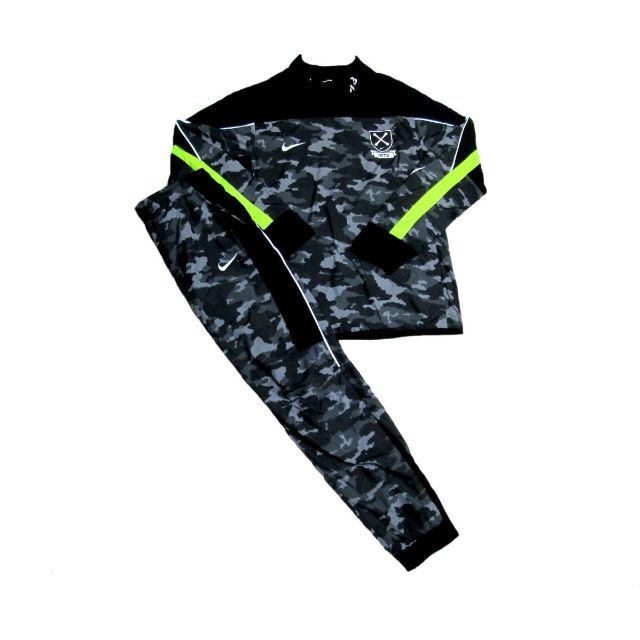 ナイキ NIKE NFTB デジカモ 裏起毛中綿 ピステウォーマースーツ ナイキ NIKE NFTB デジカモ 裏起毛中綿 ピステウォーマースーツ
