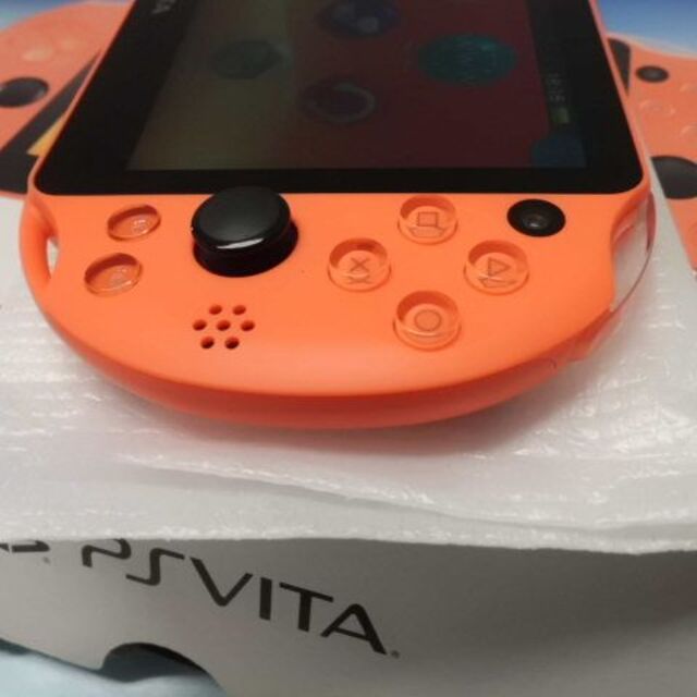 PSVITA PCH-2000 Neon Orange 2