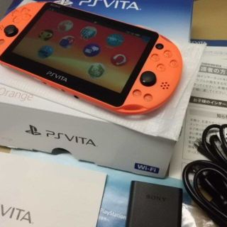 プレイステーションヴィータ(PlayStation Vita)のPSVITA PCH-2000 Neon Orange(携帯用ゲーム機本体)