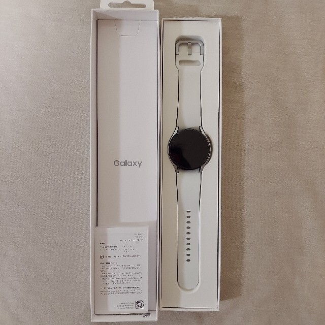 Galaxy(ギャラクシー)のギャラクシーウォッチ4　Galaxy watch4 スマホ/家電/カメラのスマートフォン/携帯電話(その他)の商品写真