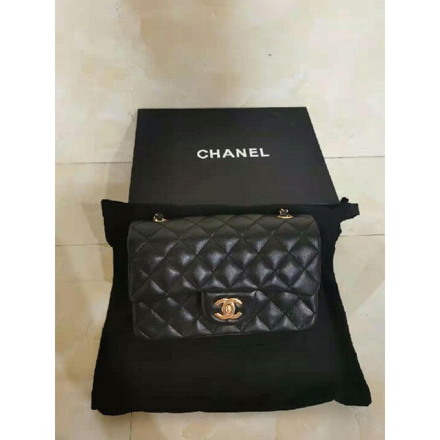 通販でクリスマス ミニフラップ エナメル17センチ CHANEL - ショルダー ...