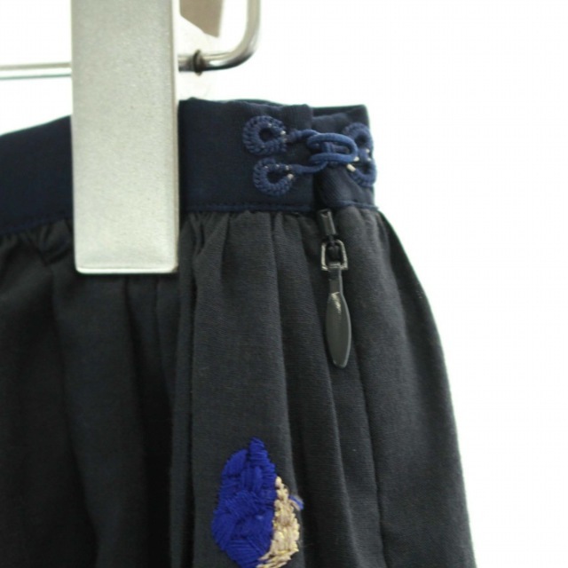mina perhonen(ミナペルホネン)のミナペルホネン ペブル スカート ロング マキシ フレア ギャザー 刺繍 38 レディースのスカート(ロングスカート)の商品写真