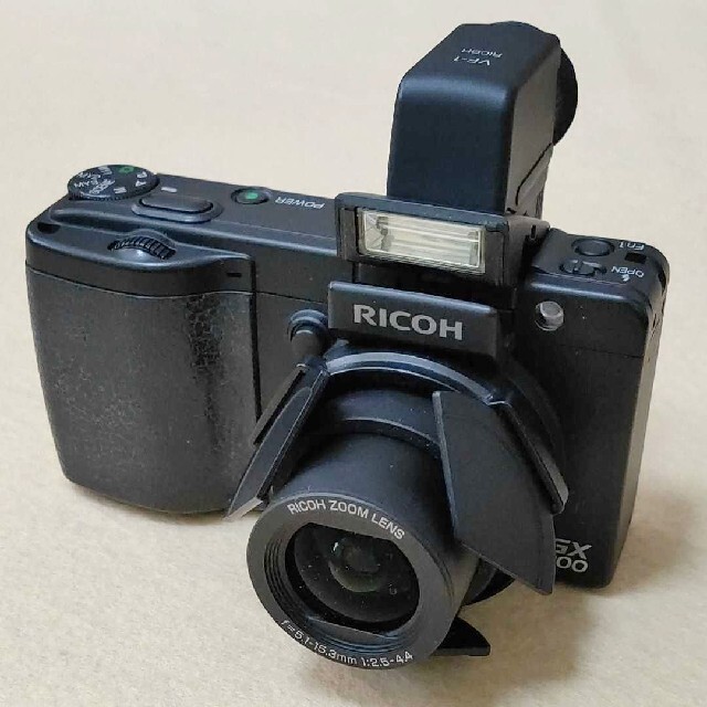 RICOH GX200 VF-1&自動開閉式キャップセット 純正ケース付属スマホ/家電/カメラ