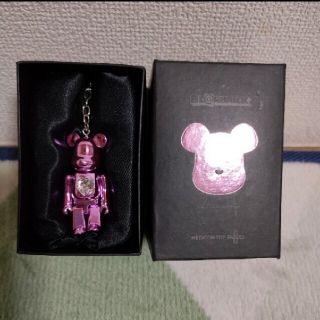 メディコムトイ(MEDICOM TOY)のMEDICOMTOY BE@RBRICK クリスタルハートメタルチャーム ピンク(キーホルダー)