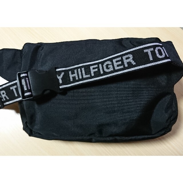 TOMMY HILFIGER(トミーヒルフィガー)のTOMMY HILFIGER ボディバッグ 未使用品 トミーヒルフィガー メンズのバッグ(ボディーバッグ)の商品写真