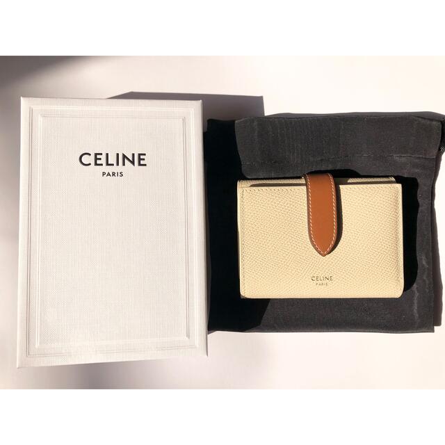 celine(セリーヌ)の【新品・未使用】CELINE セリーヌストラップウォレット レディースのファッション小物(財布)の商品写真