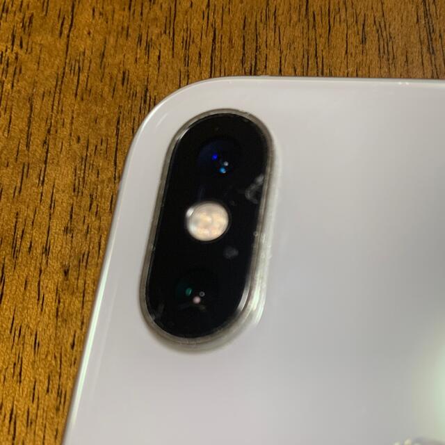 Apple(アップル)のiPhone XS 256GB Silver スマホ/家電/カメラのスマートフォン/携帯電話(スマートフォン本体)の商品写真