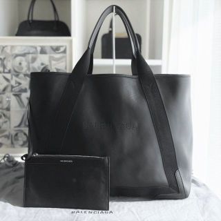 バレンシアガ(Balenciaga)の未使用に近い★　バレンシアガ　ネイビーカバスM　黒　ハンドバッグ(ハンドバッグ)