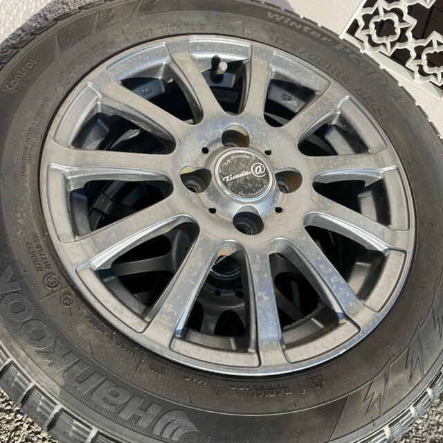 スタッドレスタイヤ175/65R 14