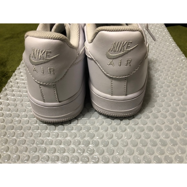 NIKE(ナイキ)のNIKE AIR force ONE low White 25.5cm メンズの靴/シューズ(スニーカー)の商品写真