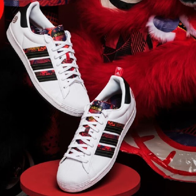 adidas(アディダス)の早いもの勝ち！アディダス スーパースター 新品正規品！ レディースの靴/シューズ(スニーカー)の商品写真