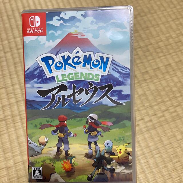 Nintendo Switch(ニンテンドースイッチ)のPokemon LEGENDS アルセウス スポンジパパ様専用 エンタメ/ホビーのゲームソフト/ゲーム機本体(家庭用ゲームソフト)の商品写真