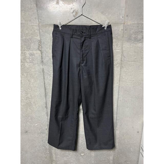 COMOLI(コモリ)のcantate 20aw two tuck trousers サイズ32 メンズのパンツ(スラックス)の商品写真