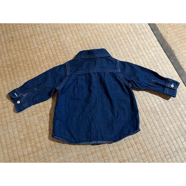 babyGAP(ベビーギャップ)のbaby Gap デニムシャツ　70 キッズ/ベビー/マタニティのベビー服(~85cm)(シャツ/カットソー)の商品写真