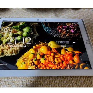 アローズ(arrows)のF-03G  android 10.5インチタブレット ジャンク 本体のみ(タブレット)