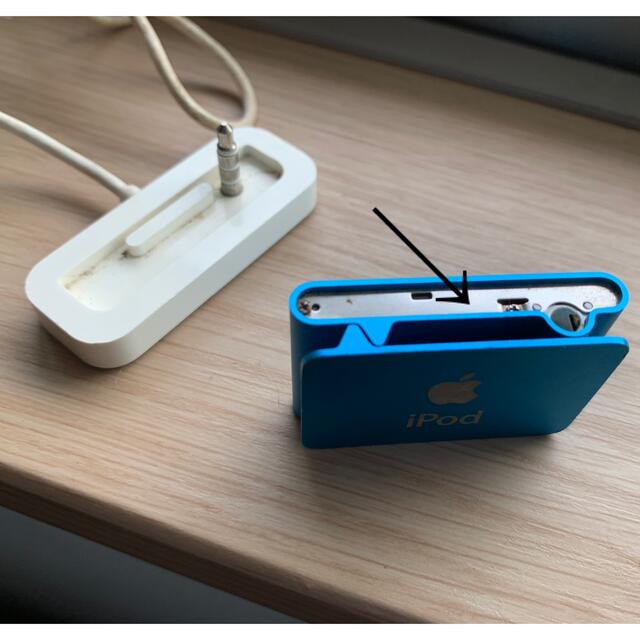 iPod(アイポッド)のiPod shuffle 1GB第二世代 スマホ/家電/カメラのオーディオ機器(ポータブルプレーヤー)の商品写真