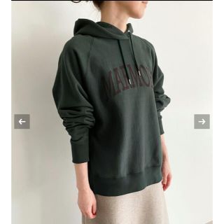 ドゥーズィエムクラス(DEUXIEME CLASSE)の【marmors】”MARMORS” logo wide hoodie(パーカー)