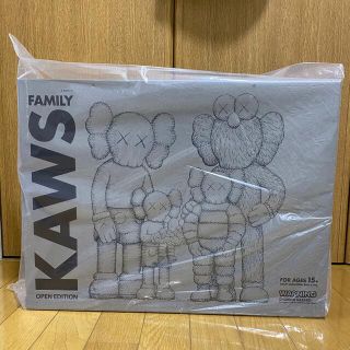 メディコムトイ(MEDICOM TOY)のKAWS FAMILY GREY/PINK/FLUORO PINK 新品(その他)