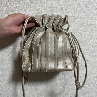 ジーユー 巾着 ショルダーバッグ(レディース)の通販 96点 | GUの ...