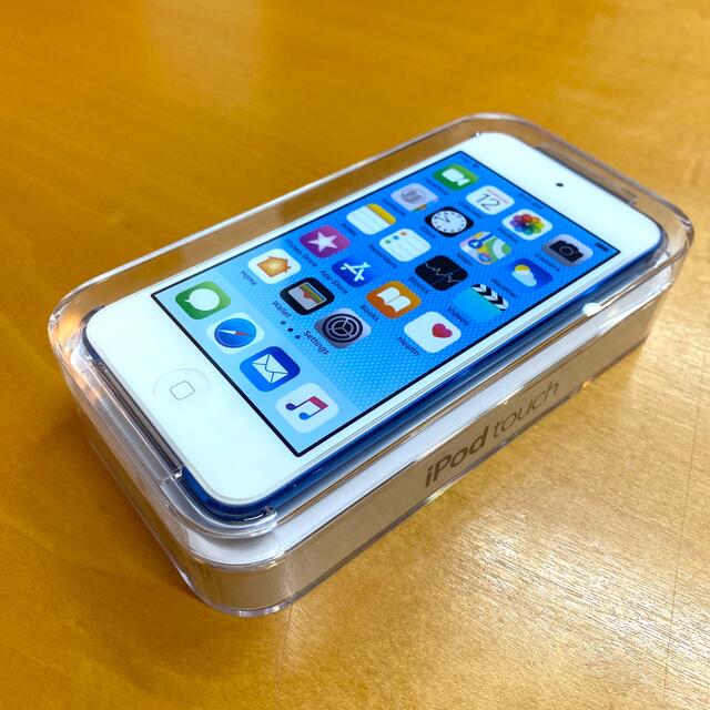 APPLE iPod touch 32GB2015 MKHV2J/A A新品 スマホ/家電/カメラのオーディオ機器(ポータブルプレーヤー)の商品写真