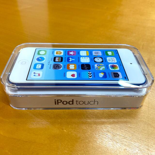 APPLE iPod touch 32GB2015 MKHV2J/A A新品 スマホ/家電/カメラのオーディオ機器(ポータブルプレーヤー)の商品写真