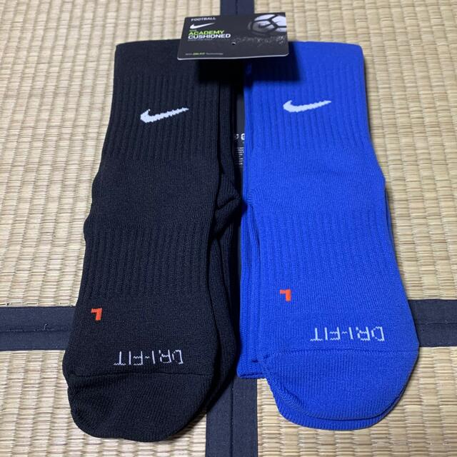 NIKE(ナイキ)の新品  ナイキ　NIKE  サッカーソックス  ２３〜２５cm‼２足セット‼ スポーツ/アウトドアのサッカー/フットサル(ウェア)の商品写真