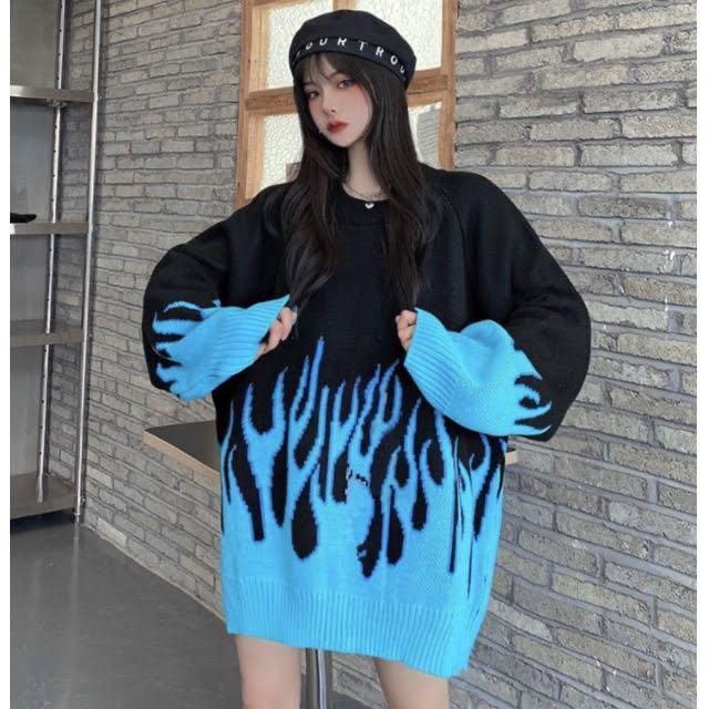 人気のブルー❤️ ニット セーター 韓国 ビッグシルエット炎 新品 フリーサイズ レディースのトップス(ニット/セーター)の商品写真