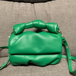 ザラ(ZARA)の新品！ZARA✴︎ ノット ソフト クロスボディバッグ緑(ショルダーバッグ)