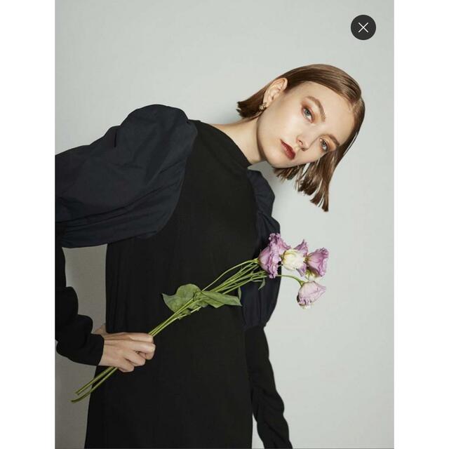 未使用品【emmi atelier】袖コンシャスカットコンビワンピース emmi【美品】袖コンシャスカットコンビワンピース - メルカリ