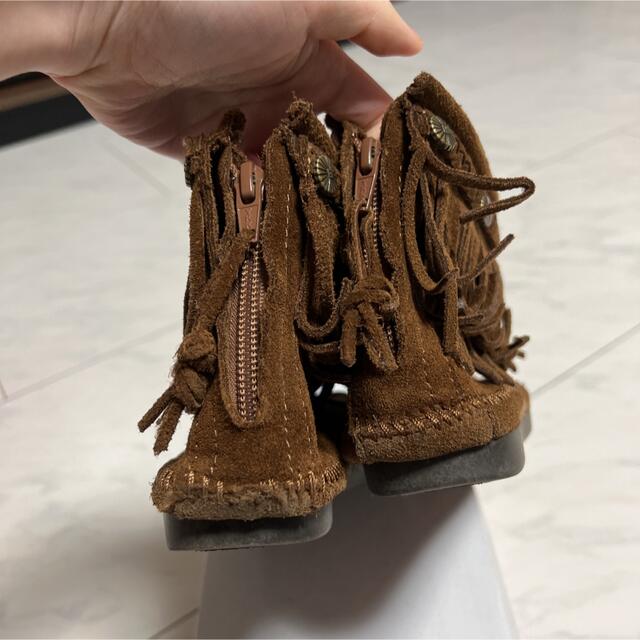 Minnetonka(ミネトンカ)のミネトンカ　フリンジブーツ レディースの靴/シューズ(ブーツ)の商品写真