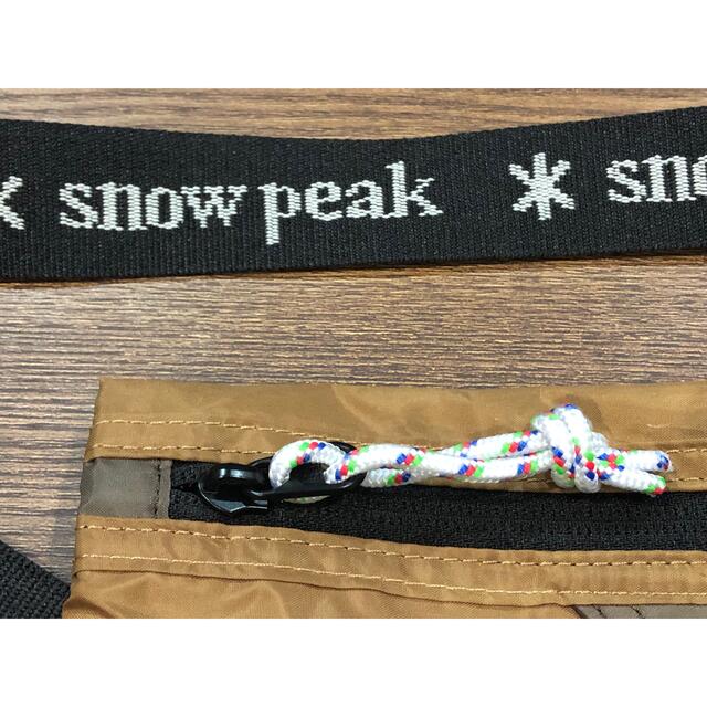 Snow Peak(スノーピーク)の希少 開封未使用品 スノーピーク 原宿 限定 サコッシュ アメドカラー スポーツ/アウトドアのアウトドア(その他)の商品写真