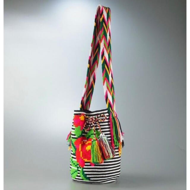 新品 CHILA BAGS チラバックス ワユーバッグ 白黒ボーダー×薔薇 限定 新品 CHILA BAGS チラバックス ワユーバッグ 白黒ボーダー×薔薇 限定