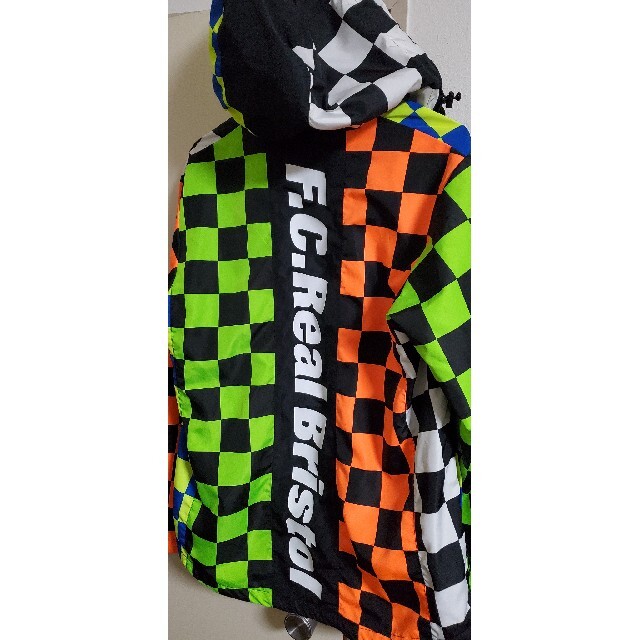 F.C.R.B.(エフシーアールビー)のF.C.Real Bristol ナイロンパーカー　エフシーレアルブリストル メンズのジャケット/アウター(ナイロンジャケット)の商品写真