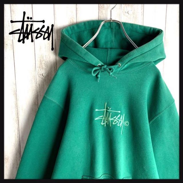 希少 レア STUSSY×LVRSパーカートップス - パーカー