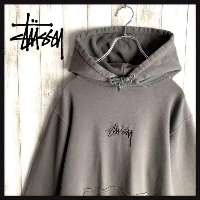 STUSSY - 【希少カラー】ステューシー☆センター刺繍 パーカー 入手