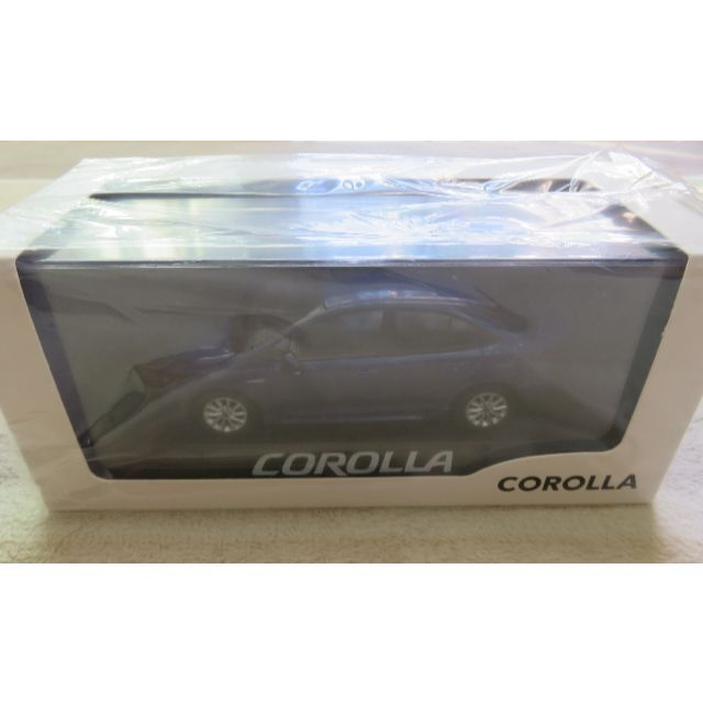 トヨタ(トヨタ)の非売品／未開封／新品 トヨタ カローラ セダン ミニカー COROLLA  青 エンタメ/ホビーのおもちゃ/ぬいぐるみ(ミニカー)の商品写真