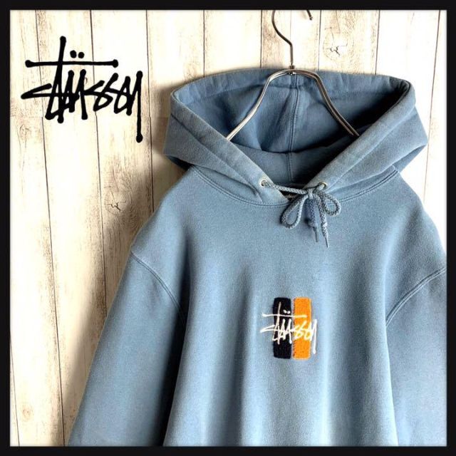 STUSSY パイルロゴ センター 刺繍ロゴ パーカー